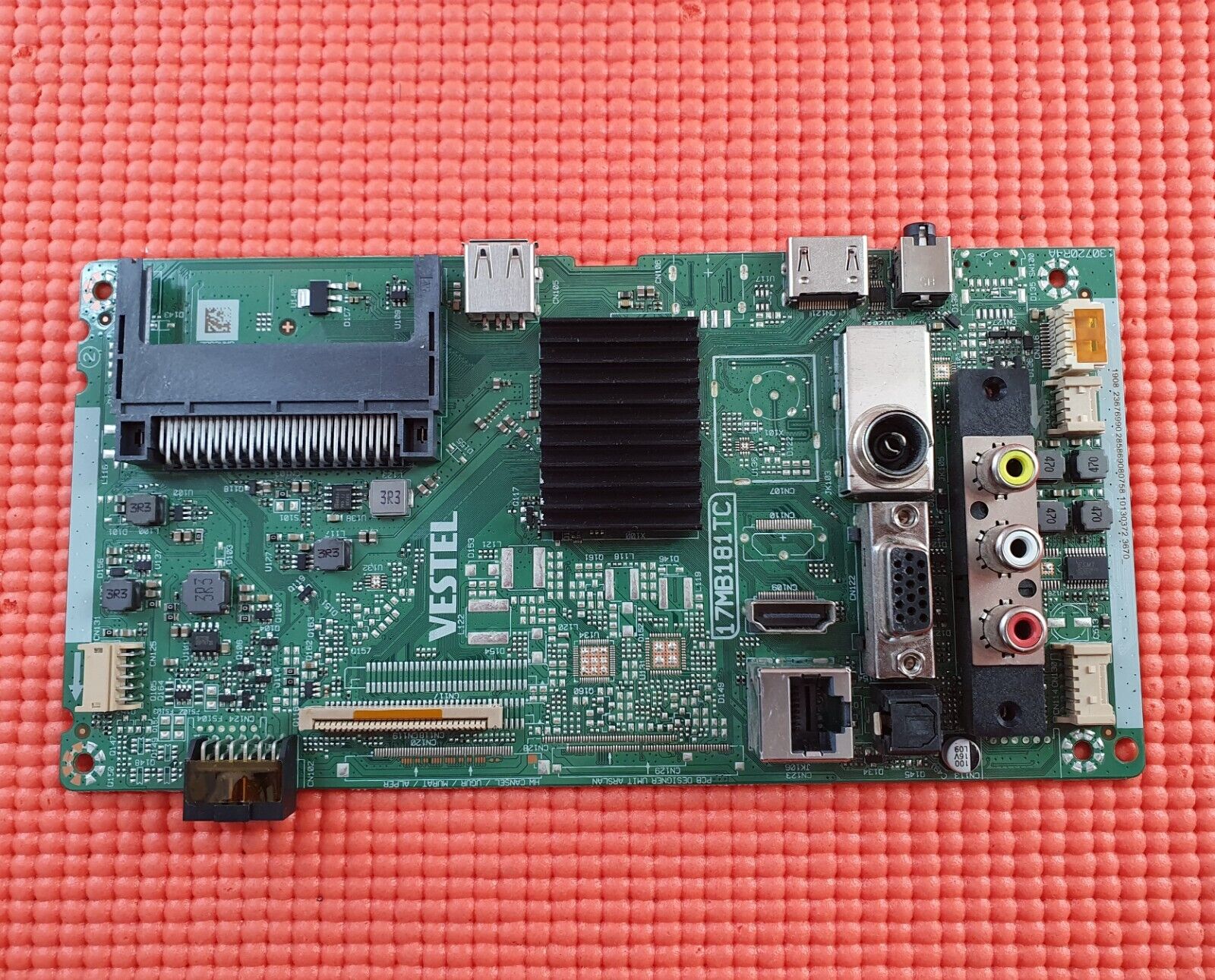 MAIN BOARD F0R JVC LT-32C606 LT32C606 A TV 17MB181TC 23676990 SCREEN PT320AT02.2