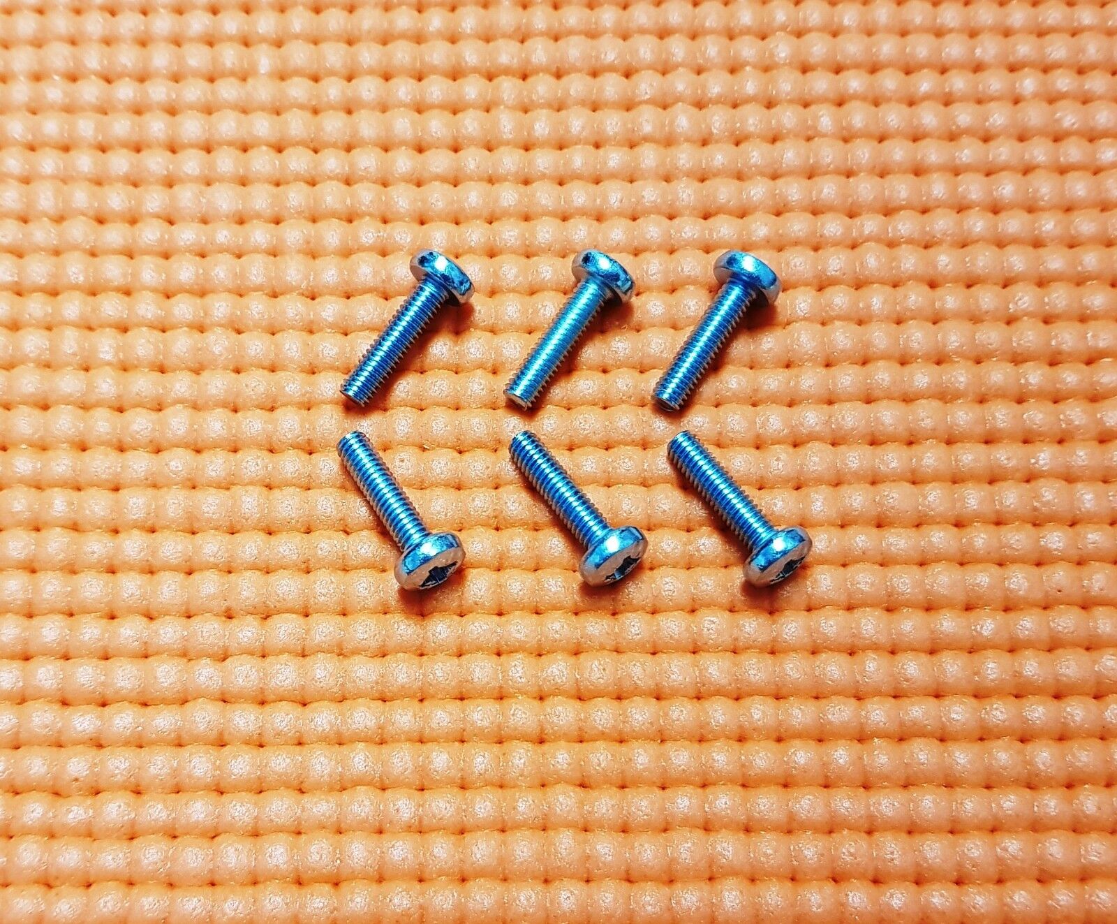 6 STAND FIXING SCREWS TECHNIKA LCD32-56 LCD39-C273 LCD40-270 LCD46-270 LCD40-920