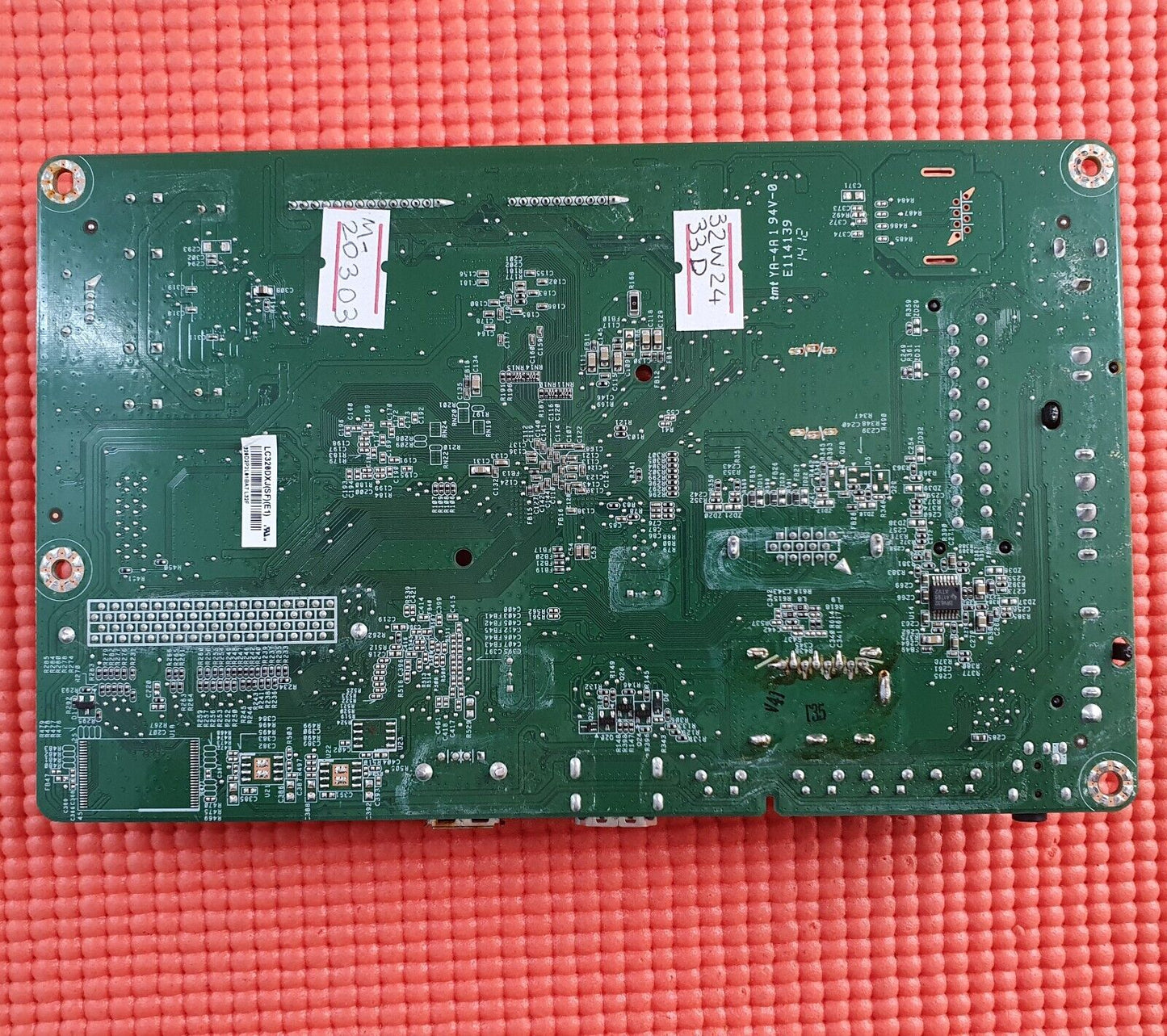 MAIN AV BOARD FOR TOSHIBA 32W2433D 32" TV 60EB40M1VA01P SCREEN LC320DXJ SF E1