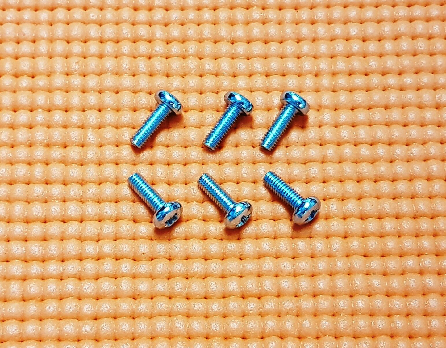 6 STAND FIXING SCREWS LTM-3271E GU32DVD TEVION 3201TS 3221TS 3241TS CN32BAIRD TV