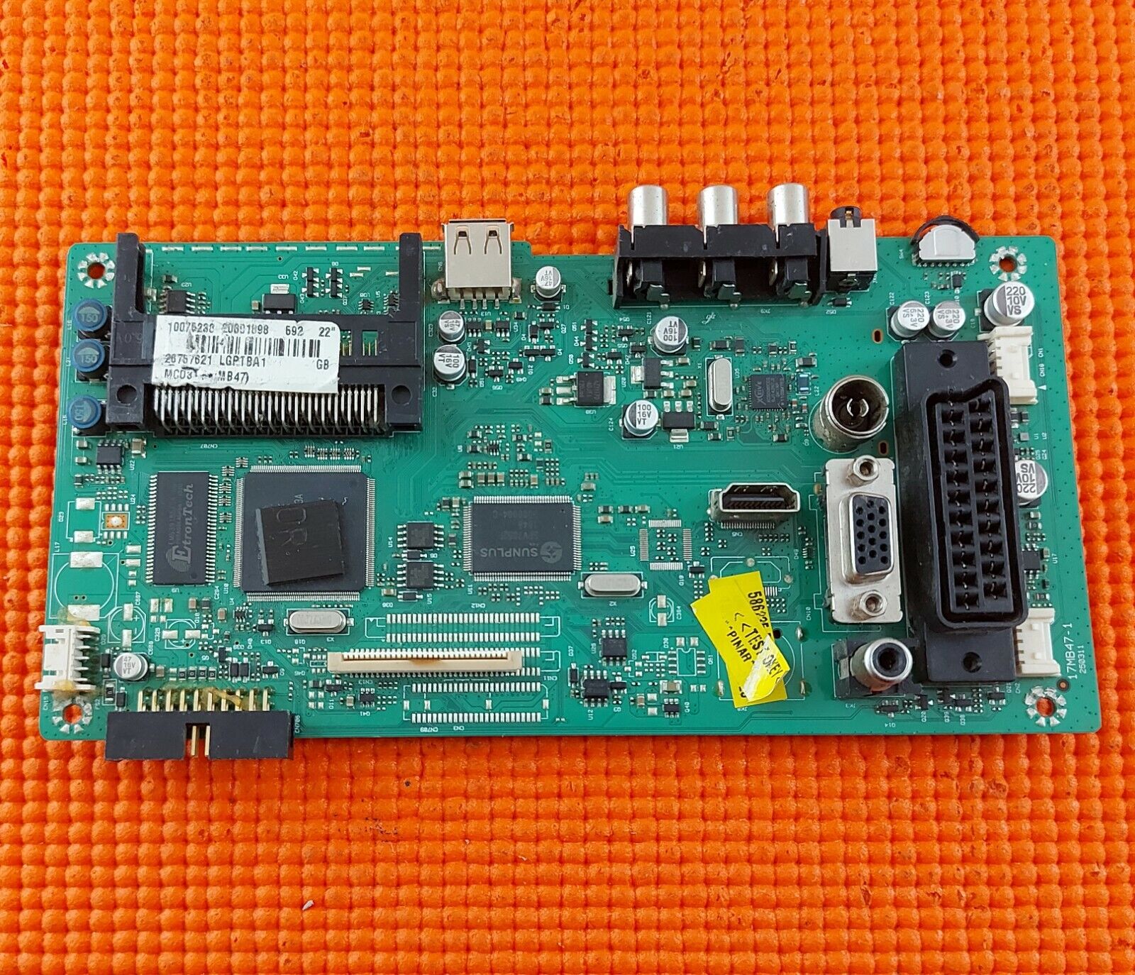 MAIN BOARD FR DIGIHOME 22LCDVD860 22" TV 17MB47-1 20601898 SCREEN LC220WXE TB A1