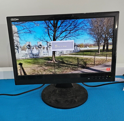 EDGE 10 GS19XX W194C 19" HD READY MONITOR VGA WITH STAND & POWER CABLE