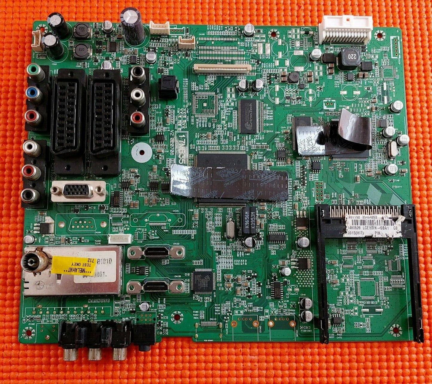 MAIN BOARD FOR HITACHI 32LD30U A 32" LCD TV 17MB35-1 20434262 SCREEN LC320WXN