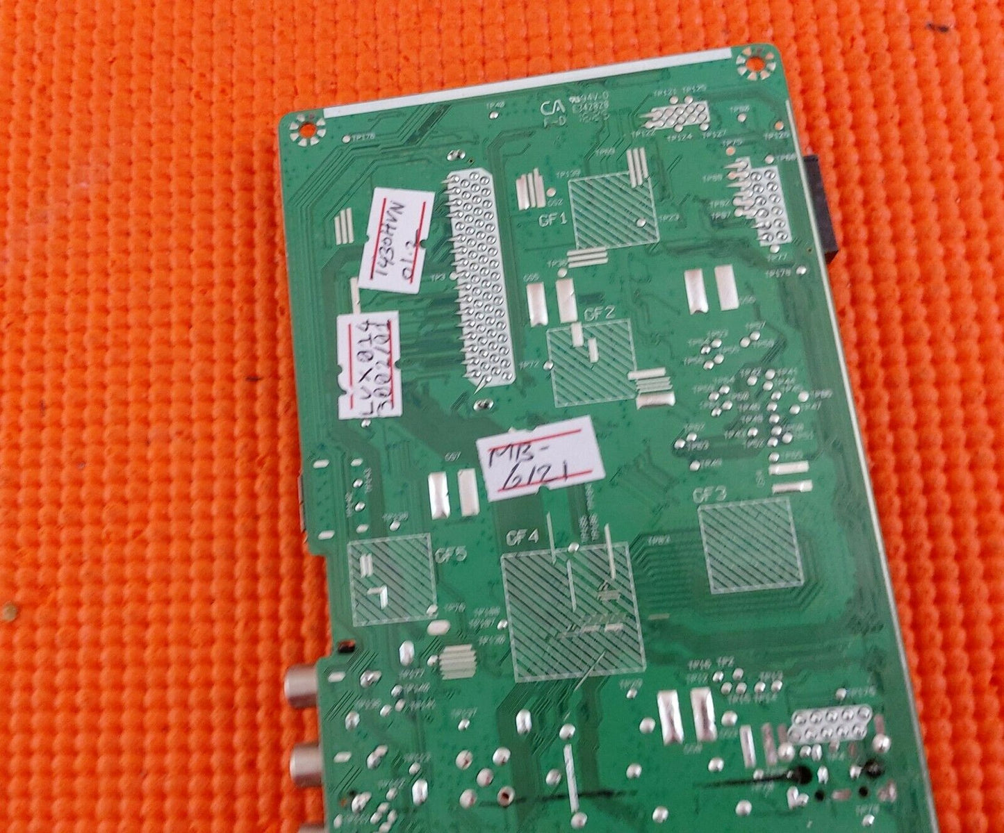 MAIN BOARD FOR LUXOR LUX0143002/01 43" LED TV 23379669 17MB110 SCREN T430HVN01.2