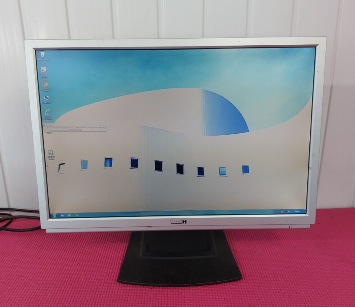 HYUNDAI BLUE H H22W 22" WIDESCREEN LCD MONITOR VGA WITH STAND