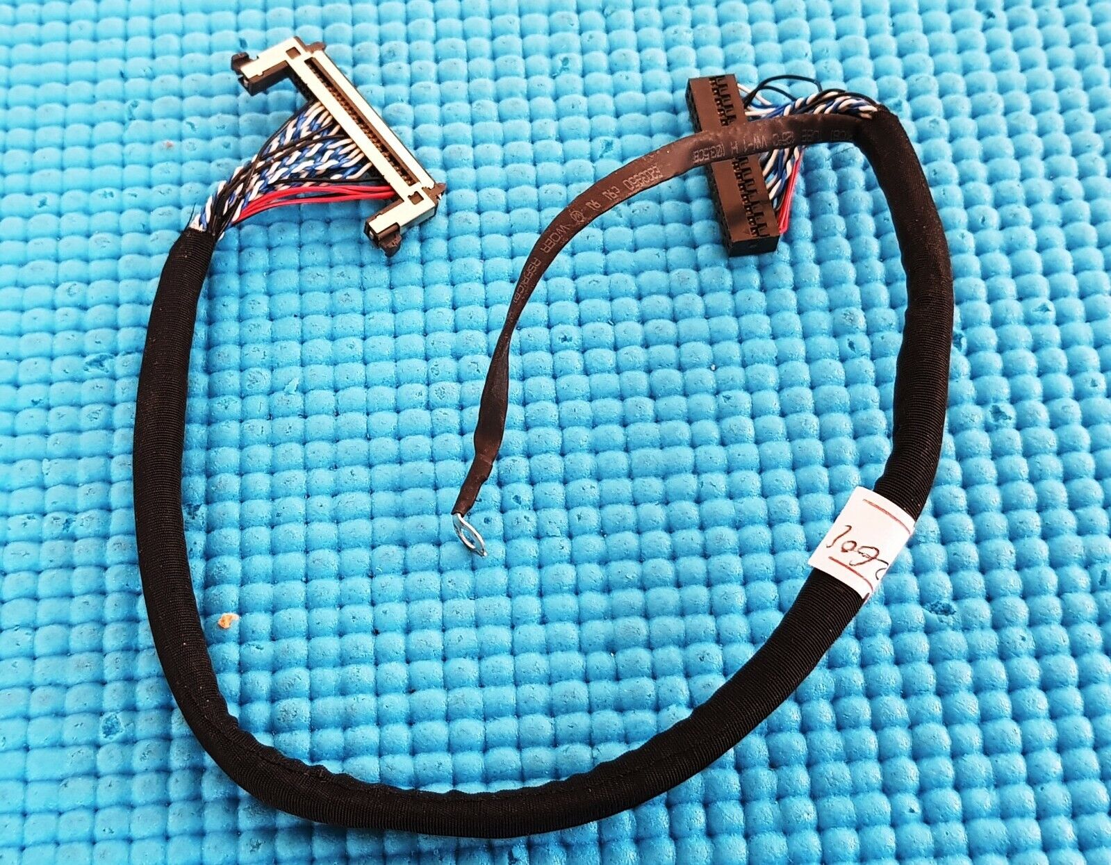 LVDS TCON CABLE FOR RE: SINOTEC DH2601 26" LED TV