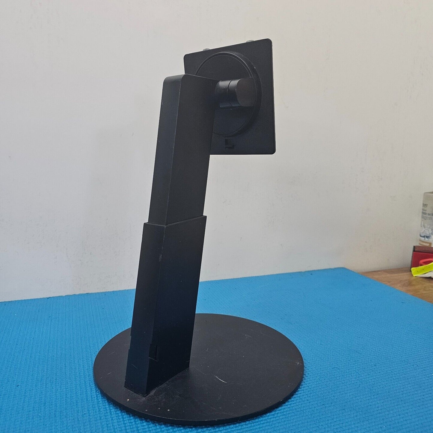 TABLETOP BASE PEDESTAL STAND PLINTH FOR LENOVO REVA201512092127 760.A0N04.0001