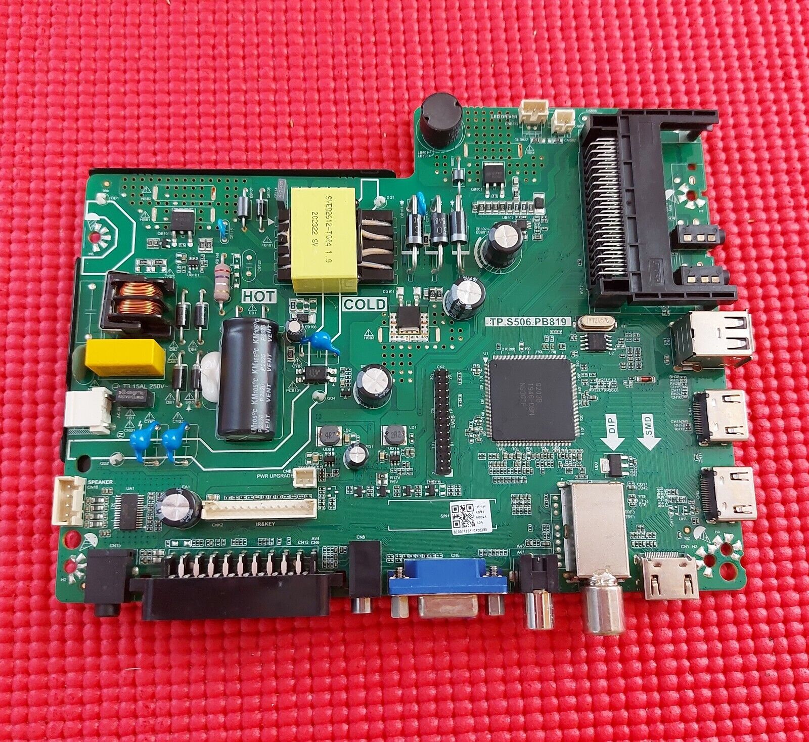 MAIN BOARD EMTRONICS EM32SDR TV TP.S506.PB819 TFT220163-2SCREEN LSC320AN10-H03