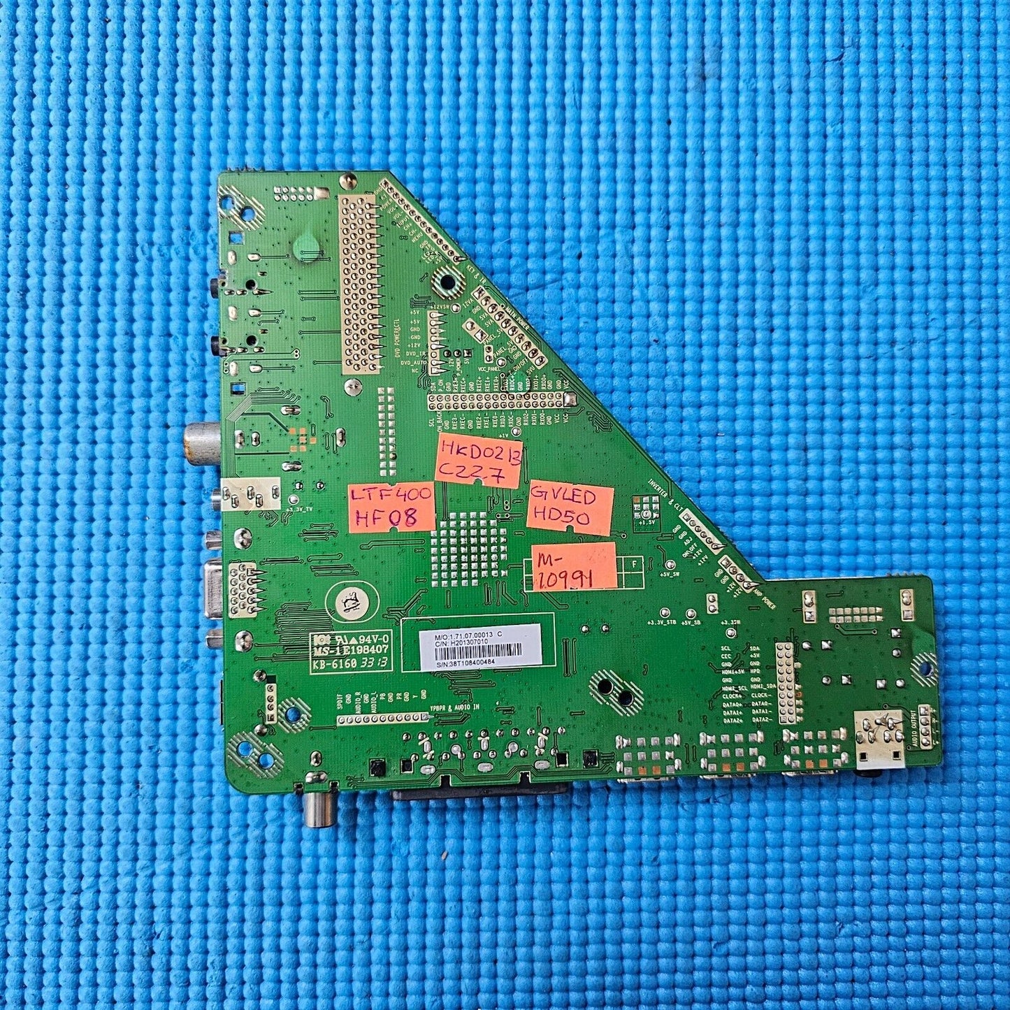 MAIN BOARD FOR GOODSMAN GVLEDHD50 TV 38T1084 H CV9202H-S SCREEN LTF400HF08