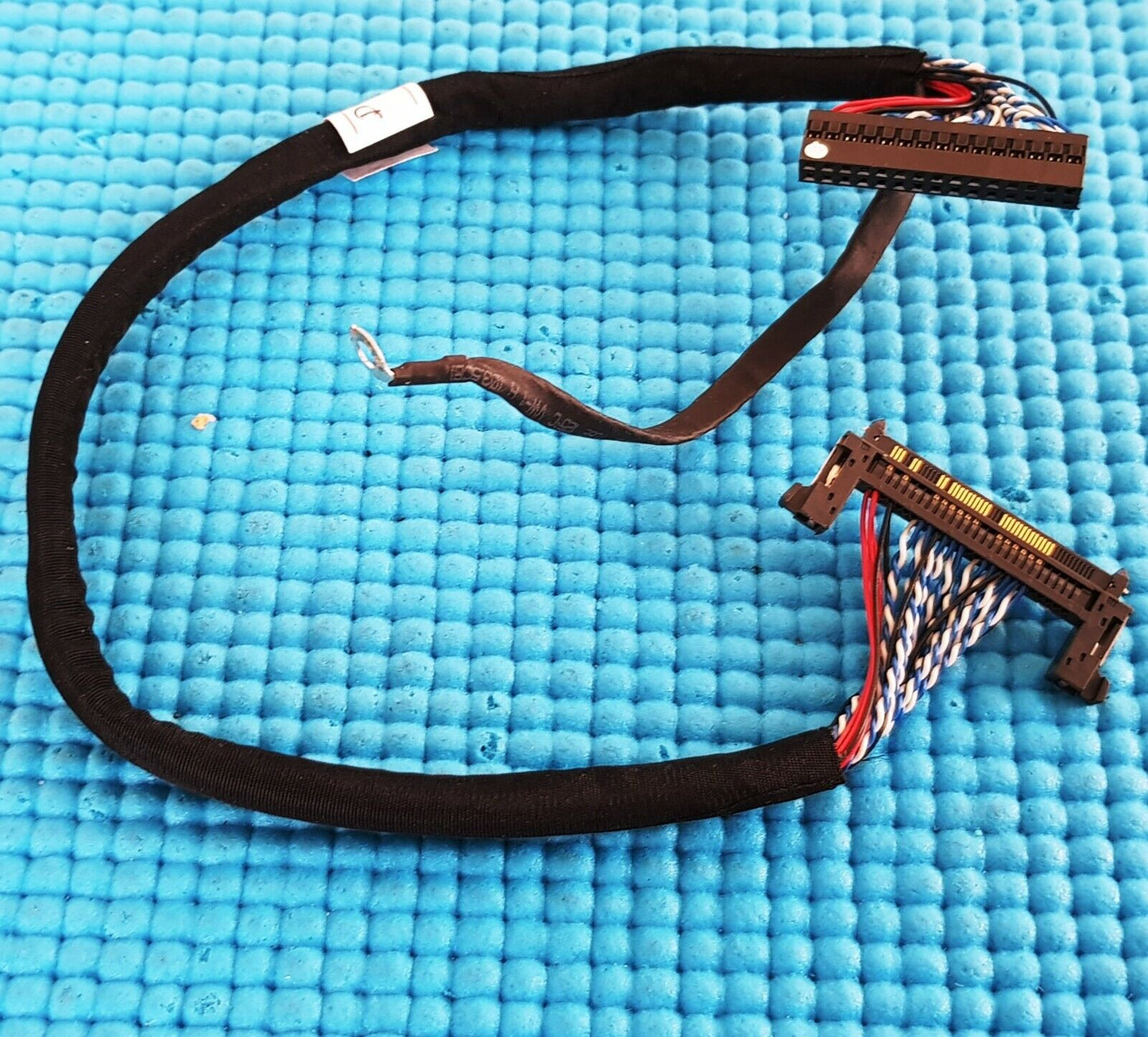 LVDS TCON CABLE FOR RE: SINOTEC DH2601 26" LED TV